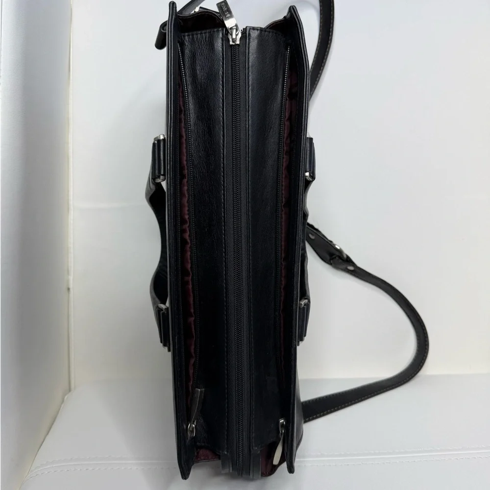 Tumi Black Leather Laptop Messenger Bag Silver Accent 43907D Vintage Business